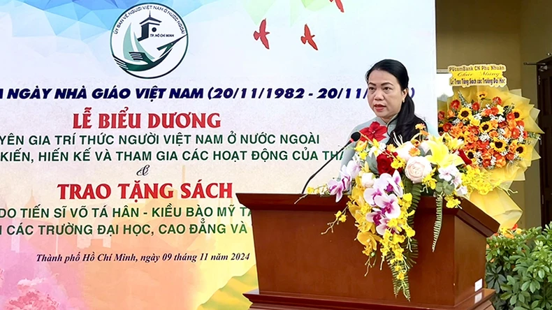 Biểu dương các chuyên gia trí thức người Việt Nam ở nước ngoài có đóng góp xây dựng Thành phố Hồ Chí Minh ảnh 1