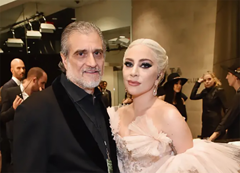 Bố Lady Gaga tiết lộ mối quan hệ 'không ổn' với con gái vì... chính trị- Ảnh 1.