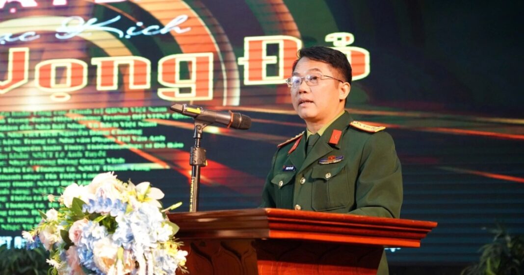 Công diễn vở nhạc kịch "Khát vọng đỏ"