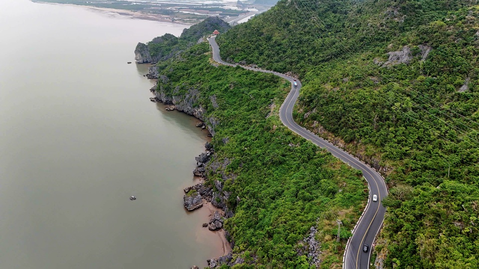 Cung đường dài tới 21 km. Ảnh: Tiến Bảo