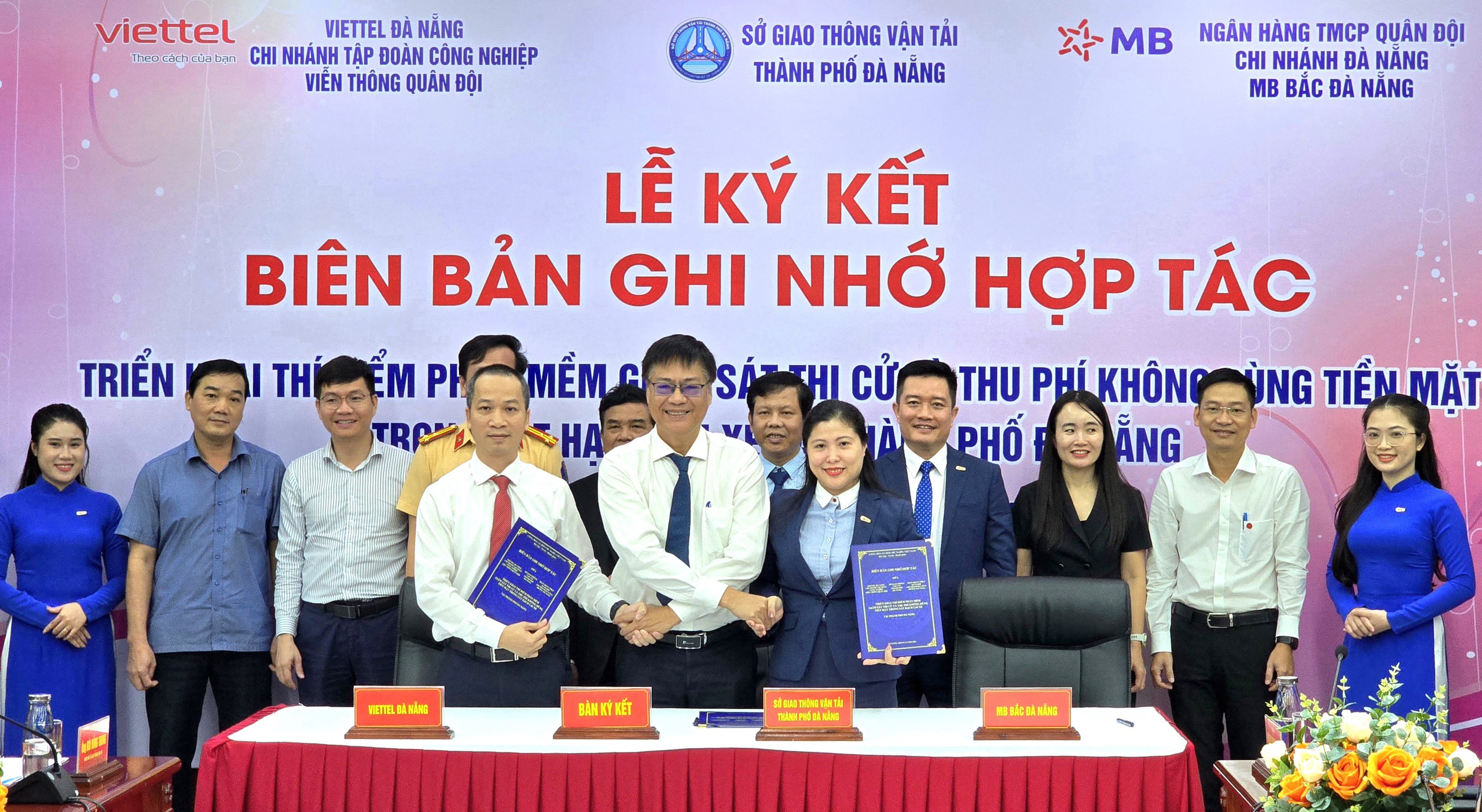 Đà Nẵng giám sát thi cử bằng phần mềm, thu phí không dùng tiền mặt trong sát hạch lái xe- Ảnh 1.