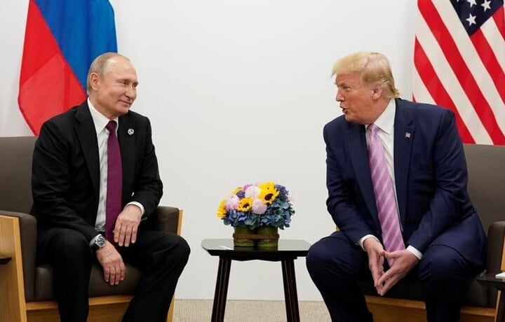 Tổng thống Nga Vladimir Putin và Tổng thống Mỹ Donald Trump. (Ảnh: Reuters)