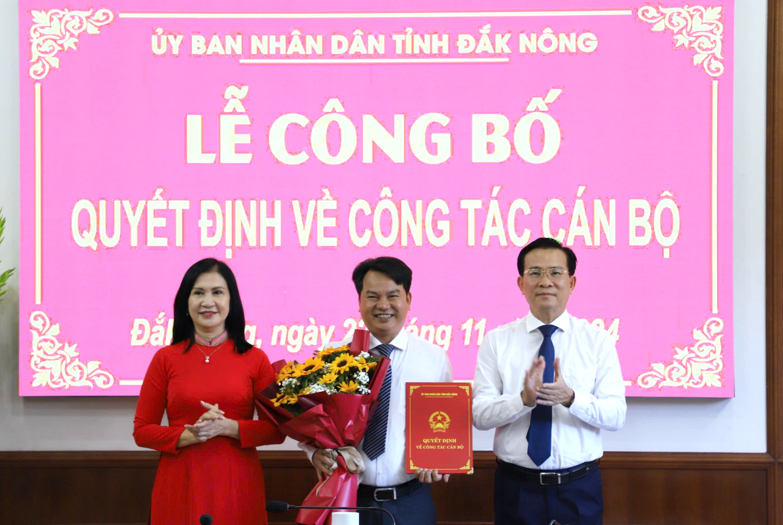 Giám đốc Sở Giao thông Vận tải làm Chánh văn phòng UBND tỉnh Đắk Nông- Ảnh 1.