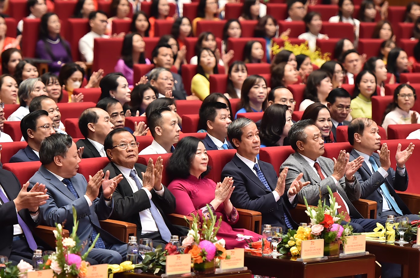 Bộ trưởng Nguyễn Kim Sơn: 'Giáo dục thủ đô phải hướng tới là nền giáo dục thanh lịch'- Ảnh 1.