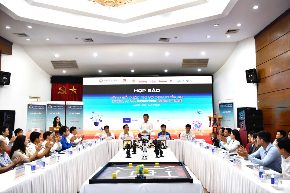 Cuộc thi vô địch quốc gia STEM, AI và Robotics 2024 do Báo Tiền Phong, Hội đồng Đội T.Ư cùng một số đơn vị phối hợp tổ chức.