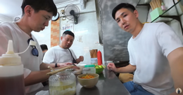 ភ្ញៀវជប៉ុនញ៉ាំ pho HN 2.png