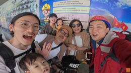 日本人家族がハノイでベジタリアンガチョウを食べる.png