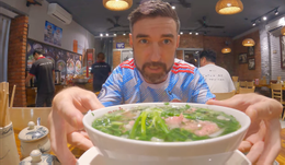 Convidados ocidentais, pho vietnamita 3.png