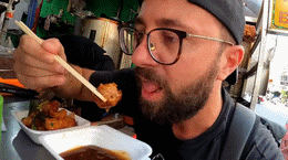 thit quay Tay Bac.gif