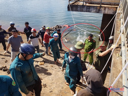 W-Dam breach 1.jpg