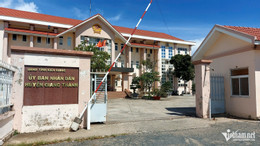 W-Jawatankuasa Rakyat daerah Giang Thanh 1.jpg