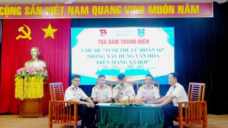 Lữ đoàn 167 Hải quân hưởng ứng Ngày Pháp luật Việt Nam ảnh 1