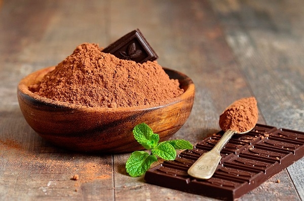 Phụ nữ mang thai tiêu thụ lượng lớn cacao có thể khiến bạn sẩy thai. sinh non, thai nhi nhẹ cân.