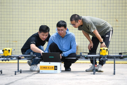 យន្តហោះគ្មានមនុស្សបើកស៊ីនហួ