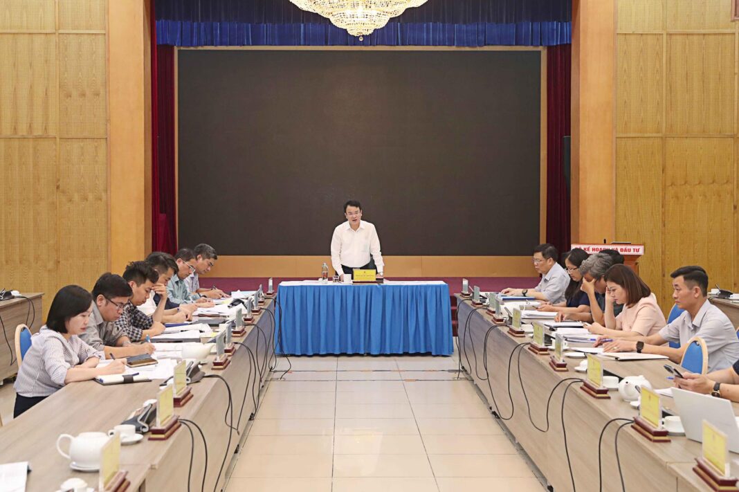 Phiên họp Hội đồng thẩm định nhà nước thẩm định báo cáo nghiên cứu khả thi điều chỉnh Chương trình mục tiêu quốc gia phát triển kinh tế