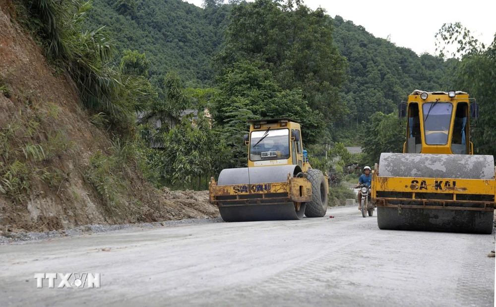 Yên Bái nỗ lực đẩy nhanh giải ngân vốn đầu tư công. (Ảnh: TTXVN phát)