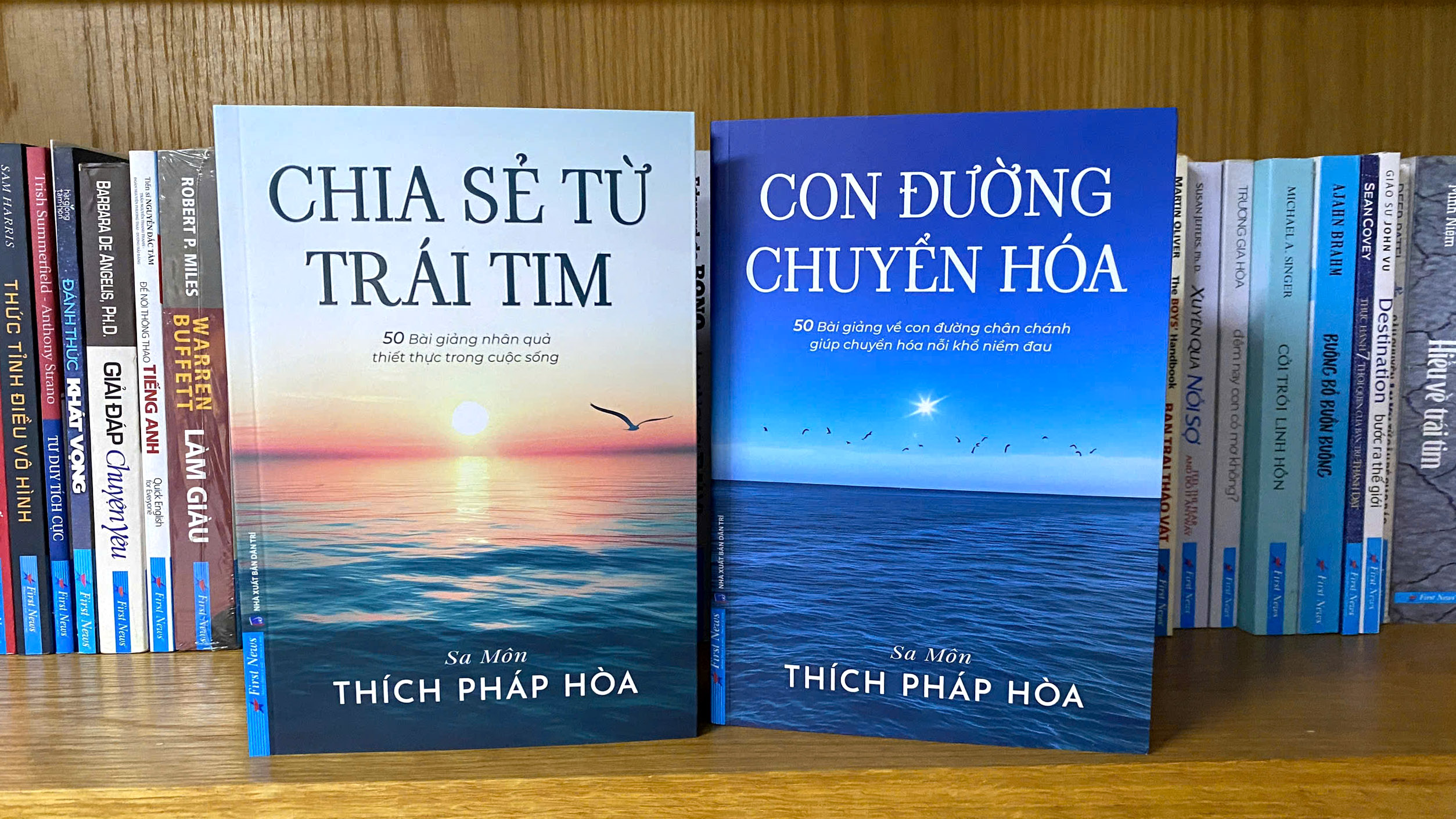 Sách về 50 bài giảng giúp chuyển hóa nỗi khổ niềm đau của thầy Thích Pháp Hòa - Ảnh 1.