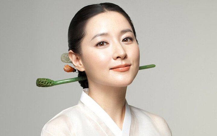 Lee Young Ae được ngưỡng mộ bởi vẻ đẹp trường tồn.