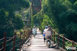 Ponte suspensa W-a2Rotten.JPG.jpg