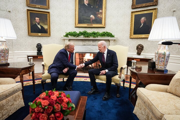 El encuentro del presidente electo con el presidente en ejercicio en la Casa Blanca es una tradición de décadas de antigüedad que simboliza la transferencia pacífica del poder. (Foto: New York Times)