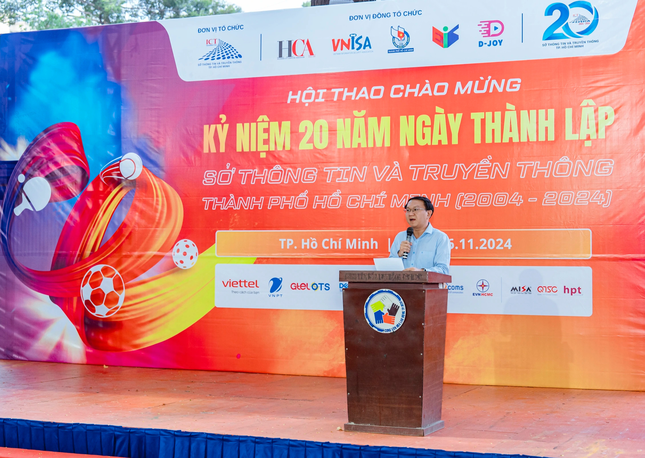 Tranh tài hấp dẫn tại hội thao kỷ niệm 20 năm thành lập Sở TT-TT TP.HCM- Ảnh 1.