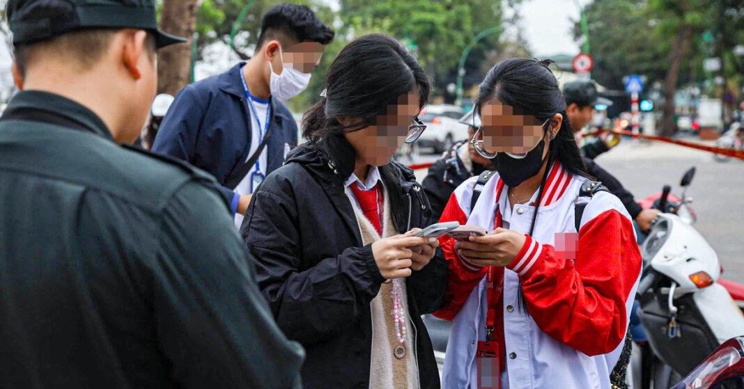 Xử lý gần 2.300 trường hợp học sinh vi phạm giao thông