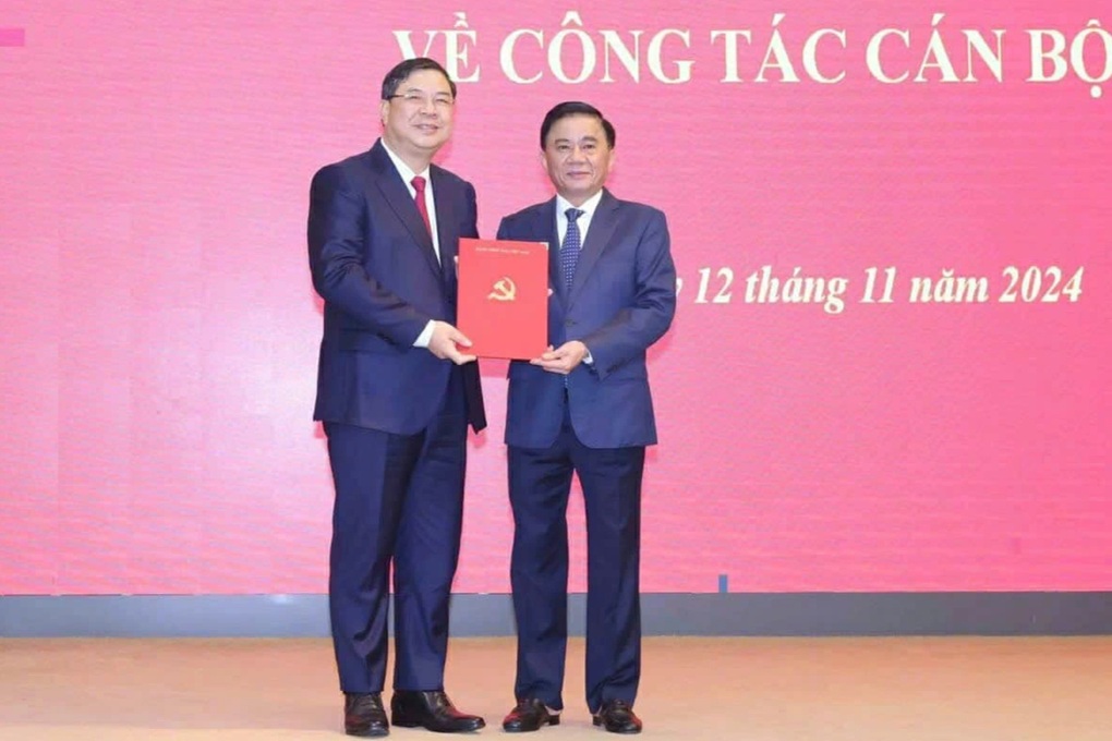 เลขาธิการพรรคนามดิงห์ ฟามเกียตุก ได้รับแต่งตั้งเป็นรองหัวหน้าสำนักงานใหญ่ - 1 Bí thư Nam Định Phạm Gia Túc làm Phó Chánh văn phòng Trung ương - 1