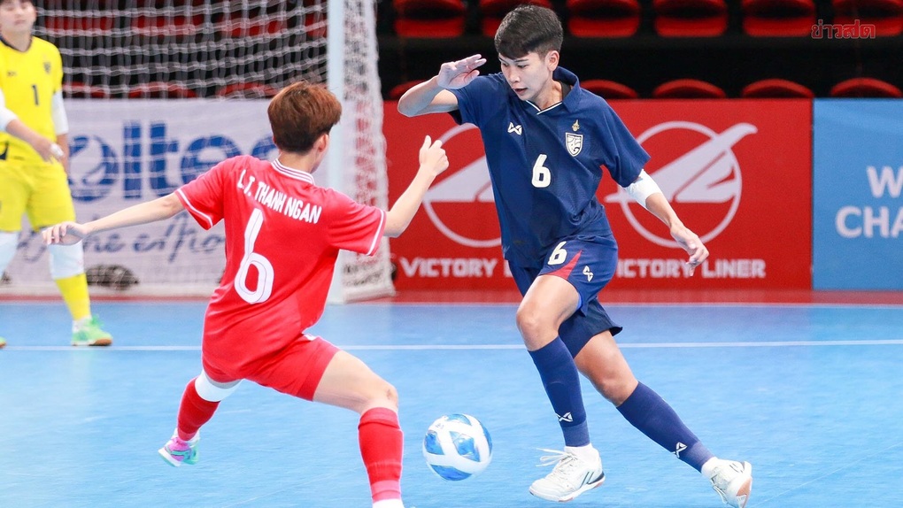 タイのチームが負けてベトナム女子フットサルが勝ったとき、タイの新聞は何と言ったでしょうか? - 1 Báo Thái Lan nói gì khi đội nhà thất bại và futsal nữ Việt Nam vô địch? - 1