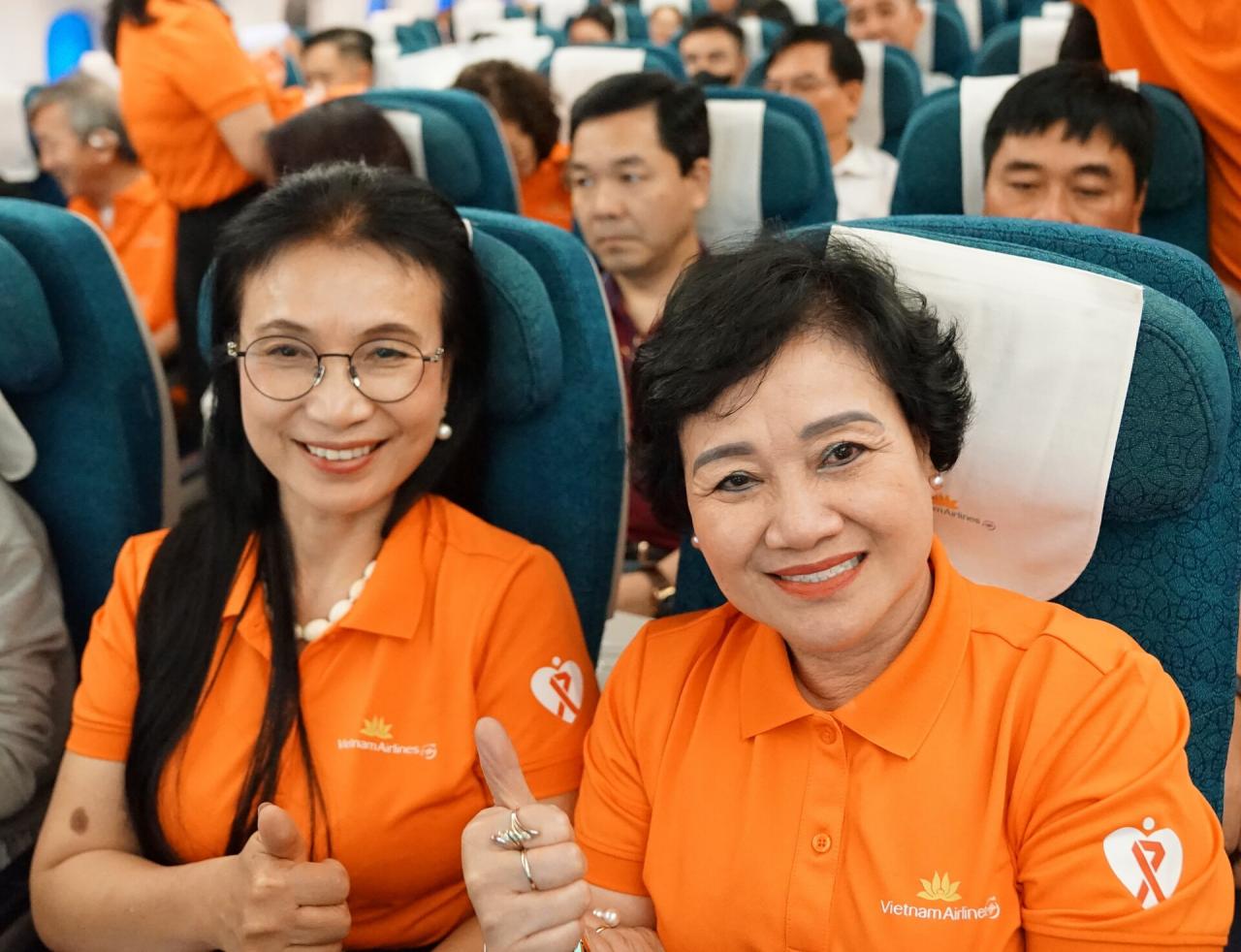 Vietnam Airlines cất cánh cùng thông điệp “Tô cam”