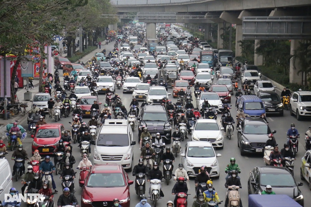 Hà Nội chốt cấm, hạn chế nhiều loại phương tiện ở Hoàn Kiếm và Ba Đình - 2