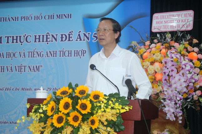 Hơn 30.000 học sinh TPHCM học Toán, Khoa học bằng tiếng Anh ảnh 2