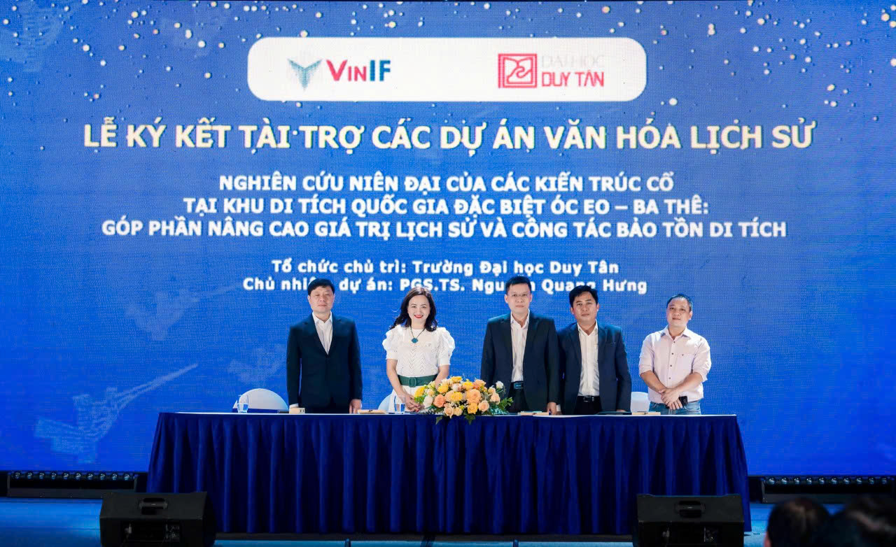 GS-TS Nguyễn Quang Hưng tại Lễ Ký kết Tài trợ của Quỹ VinIF