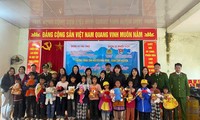 Mang đông ấm về vùng cao Sơn La