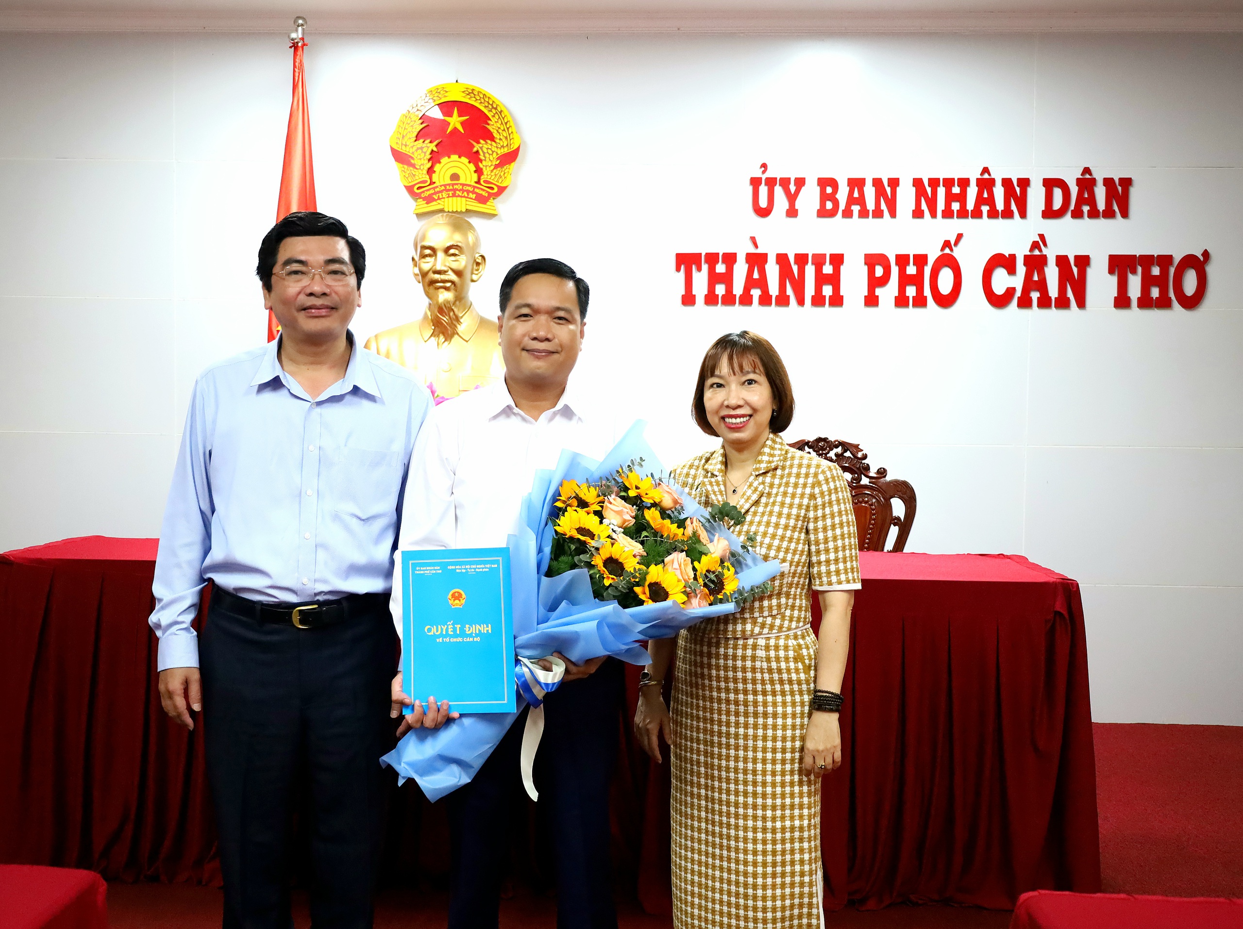 Trưởng phòng GD-ĐT Q.Ninh Kiều làm Phó giám đốc Sở GD-ĐT TP.Cần Thơ- Ảnh 2.