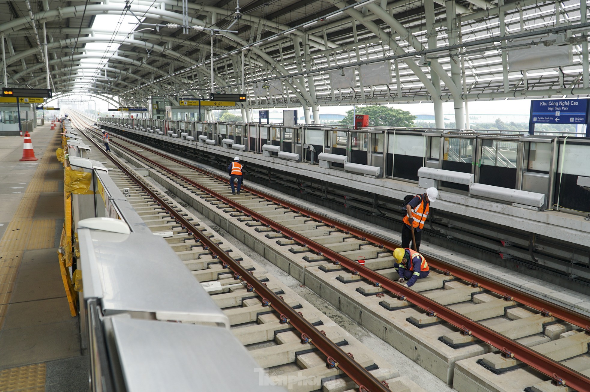 Những việc cuối cùng bên trong đầu não tuyến metro số 1 trước vận hành chính thức ảnh 6