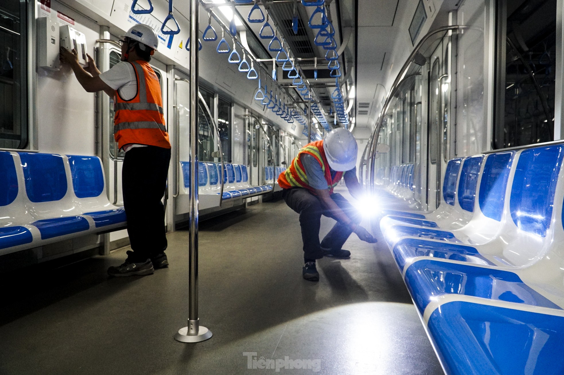 Những việc cuối cùng bên trong đầu não tuyến metro số 1 trước vận hành chính thức ảnh 13