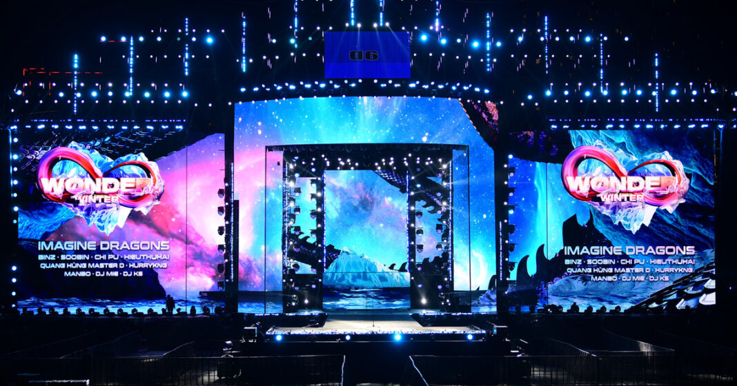 Sân khấu 8Wonder có cả mùa đông với Soobin, rực lửa rock của Imagine Dragons