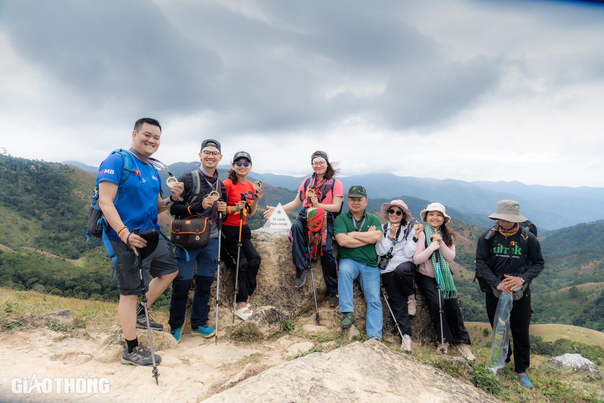 Trải nghiệm hai ngày không điện thoại, chinh phục cung đường trekking đẹp nhất Việt Nam- Ảnh 11.