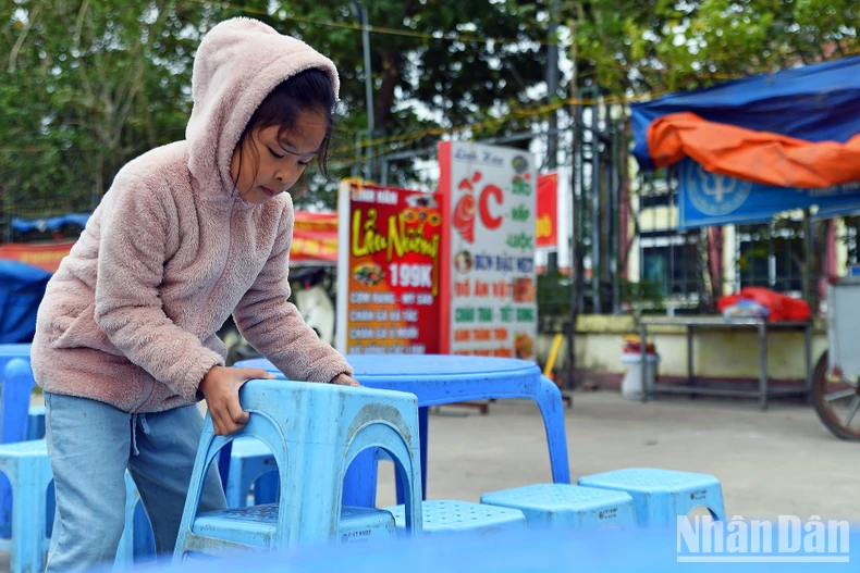 [Ảnh] Cô bé lớp 2 và câu chuyện hiến tóc tặng những "chiến binh K" ảnh 14