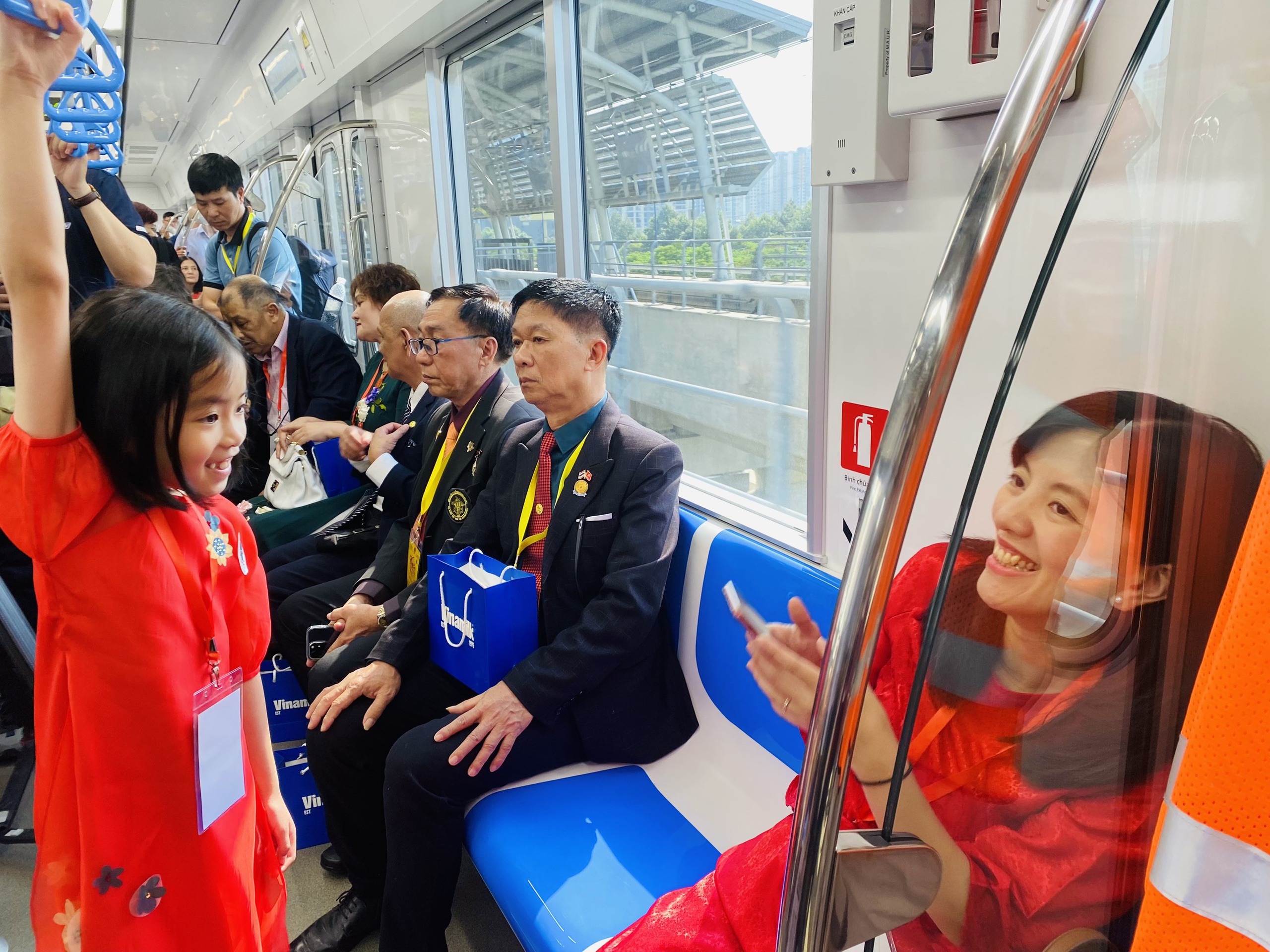 TP.HCM: Người dân được đi metro số 1 miễn phí tháng đầu tiên- Ảnh 3.