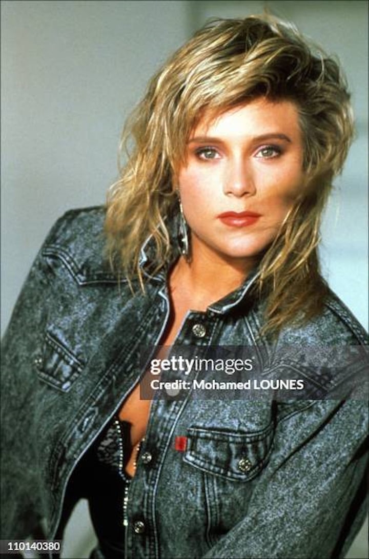 Nữ ca sĩ Samantha Fox.