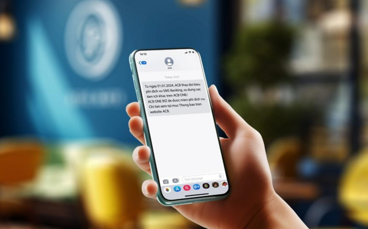 Phí SMS Banking của nhiều ngân hàng tăng liên tục trong thời gian gần đây. Ảnh minh họa.