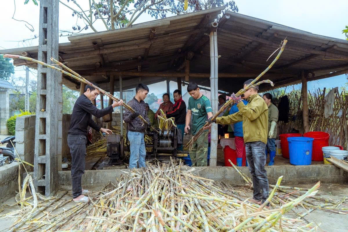 Nhờ triển khai thực hiện hiệu quả nguồn vốn từ các Chương trình MTQG đã giúp tạo ra nhiều việc làm, sửa chữa, xây mới, nâng cấp nhiều công trình dân sinh... góp phần giúp hộ nghèo tự lực tự cường vươn lên thoát nghèo