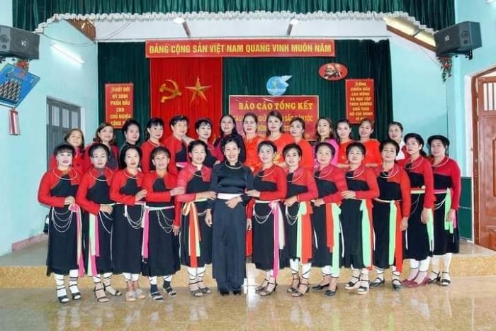 CLB Giữ gìn bản sắc văn hóa dân tộc Cao Lan, do nghệ nhân, Người có uy tín Hoàng Thị Yên làm Chủ nhiệm