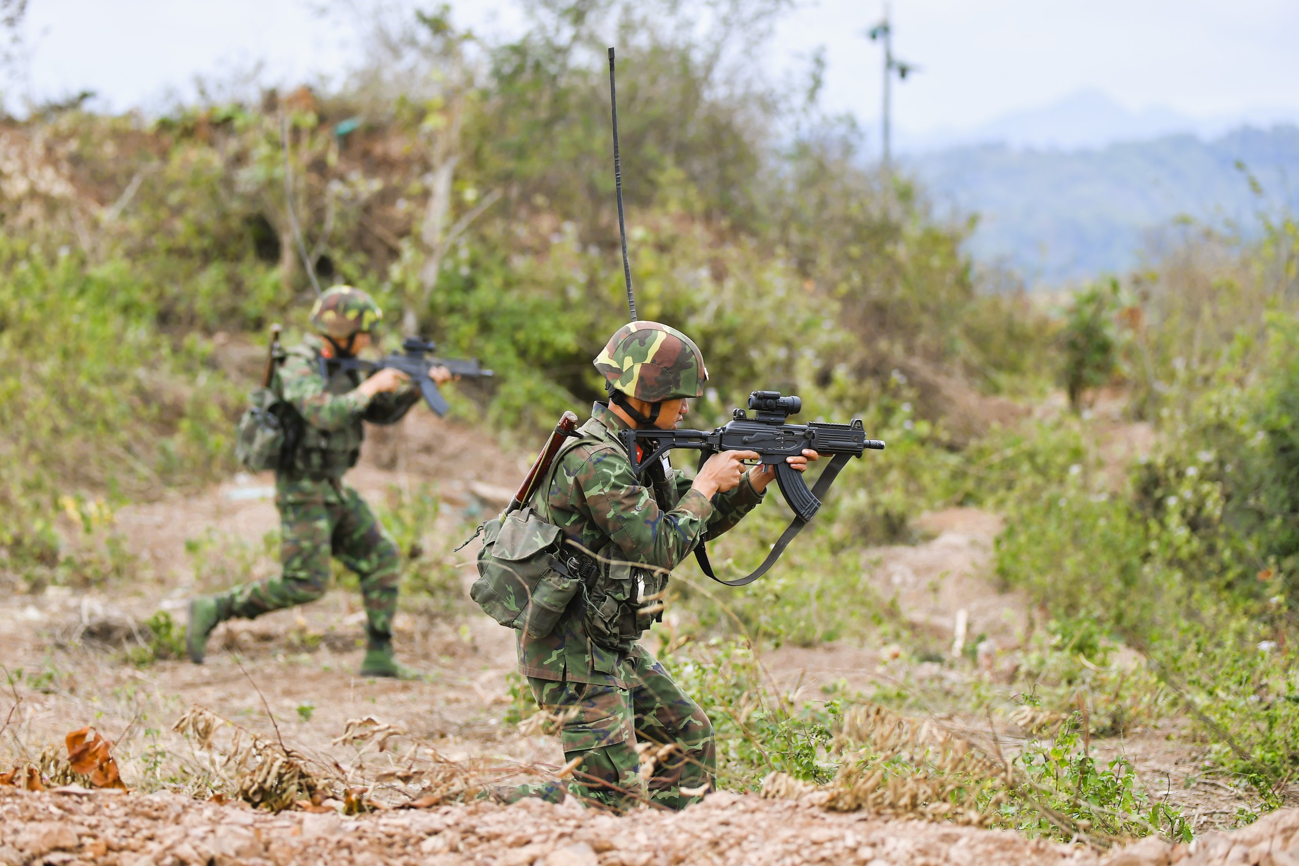 Quân đội thay mới súng tiểu liên STV - Vietnam.vn