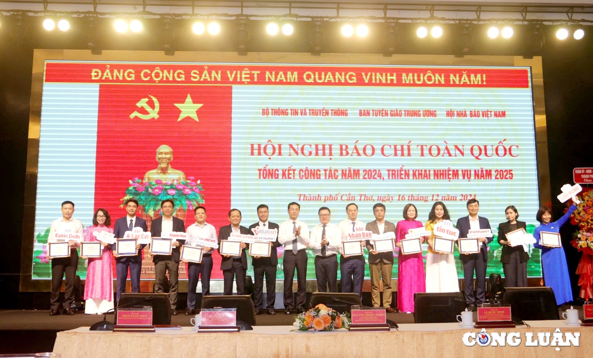 hoi nghi bao chi toan quoc nam 2024 bao chi gop phan dua dat nuoc buoc vao ky nguyen phat trien moi hinh 4