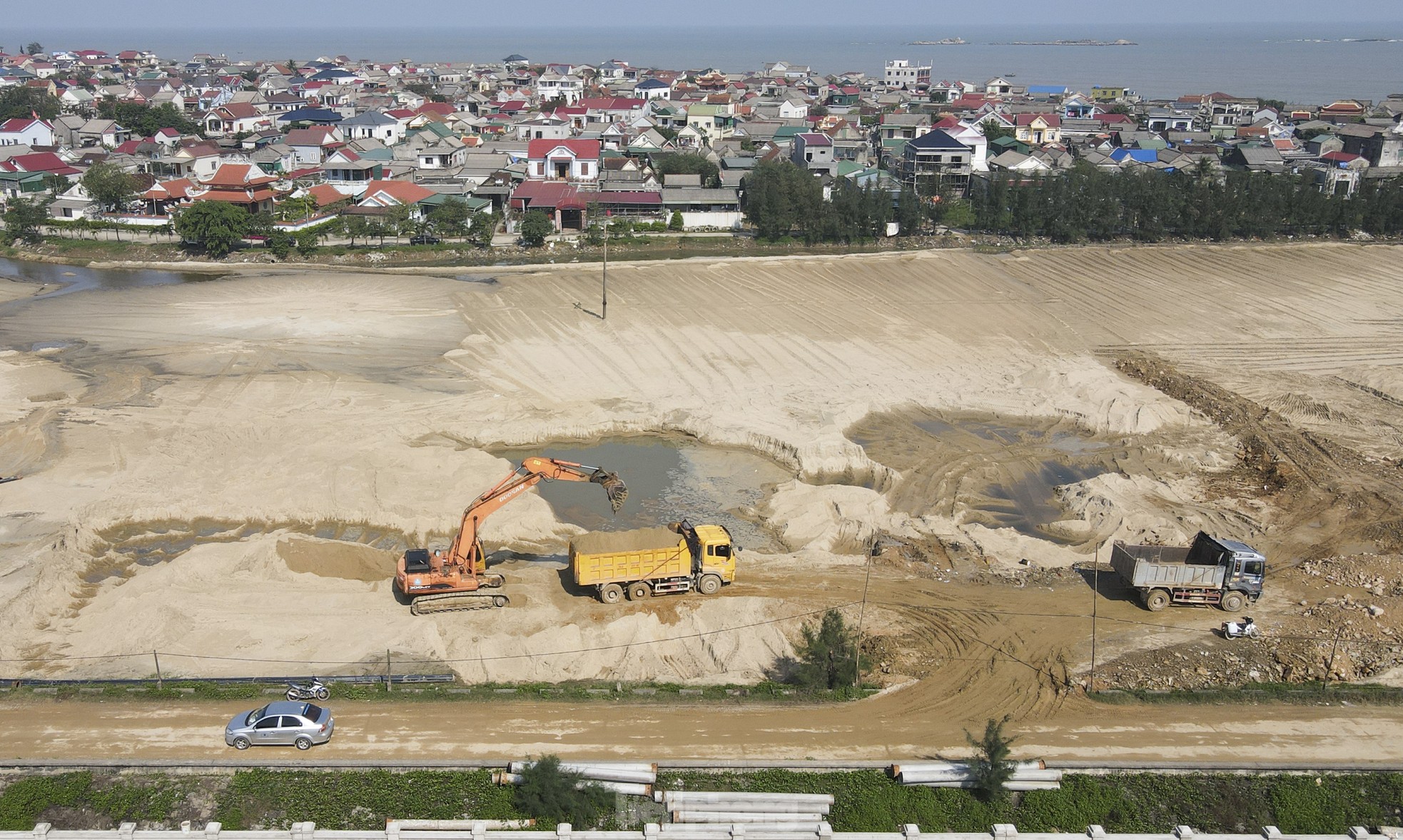 Dự án trọng điểm: Chỗ cấp tập thi công, nơi dở dang 'đứt đoạn' ảnh 9