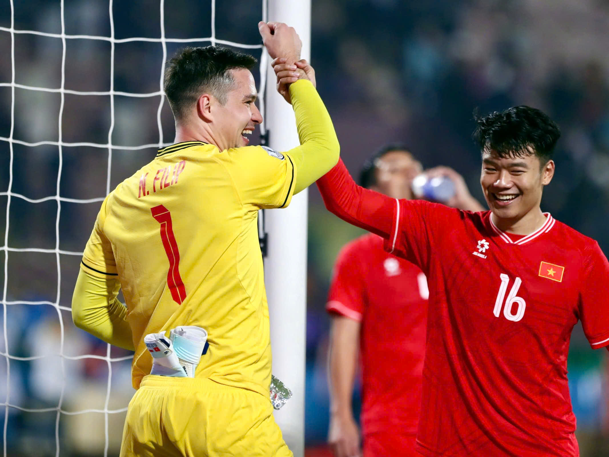 Thủ môn Nguyễn Filip 'giải hạn' thành công khi thắng Indonesia, muốn vô địch AFF Cup- Ảnh 2.