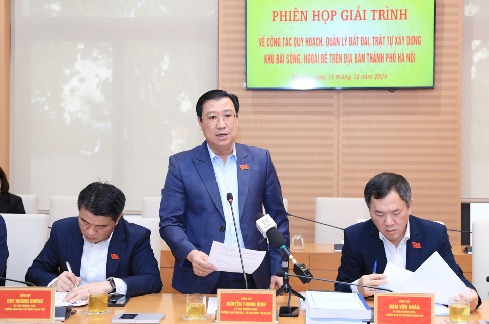 Đại biểu Nguyễn Thanh Bình trao đổi tại phiên họp giải trình