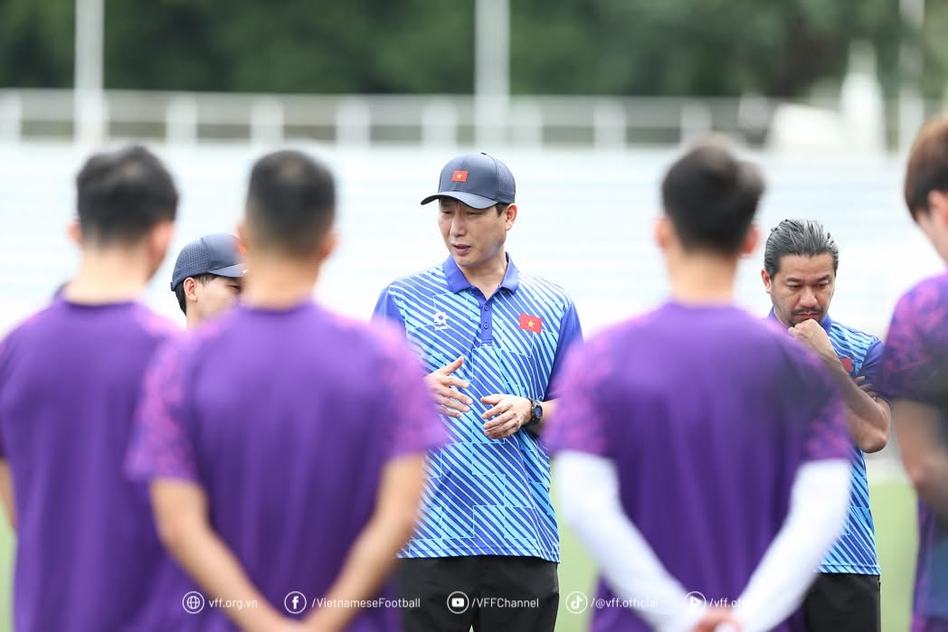 AFF Cup: Đội tuyển Việt Nam, đừng làm khó chính mình!- Ảnh 3.